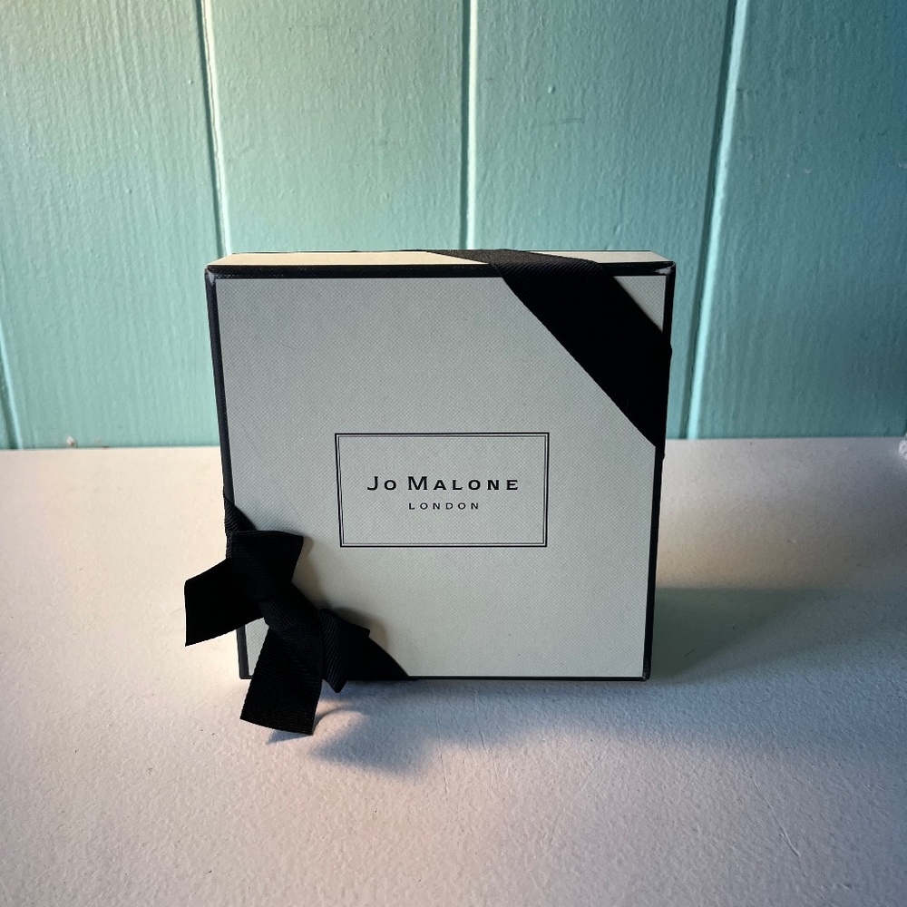 Jo Malone gift box